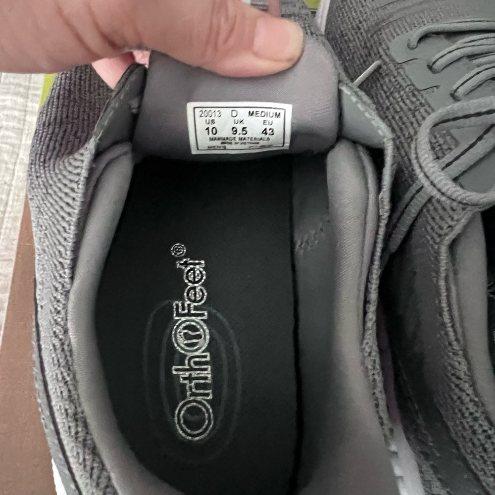 Orthofeet Men’s Sneakers - Picture 2 of 4